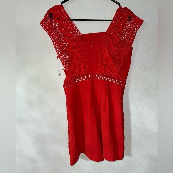 NWT-Willow and Clay- poppy color- Crochet Strap Romper- size small - Picture 3 of 8